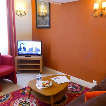 Yolande Apartmán