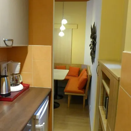 Yolande Apartmán *