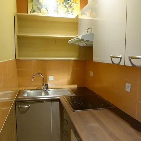 Yolande Apartmán